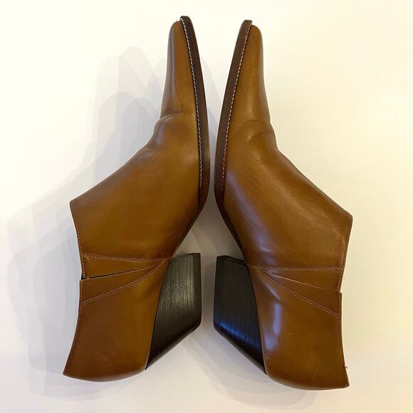 Michael Kors Cognac Leather Ankle Boots 37 US 6 6.5 Low Heel Pointed Toe Italy - Picture 3 of 13